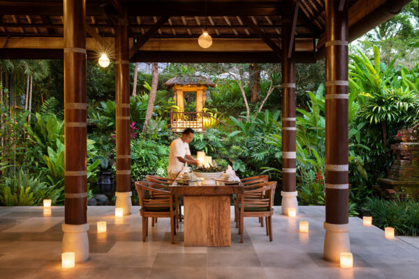 COMO_Uma_Ubud_Kemiri___romantic_dinner_(private_event_with_staff)