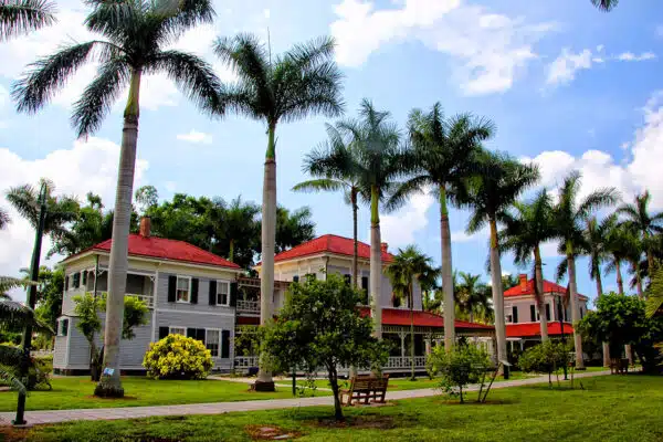 ©Fort Myers - Islands, Beaches and Neighborhoods(C)Don Hutchinson_Edison and Ford Winter Estates